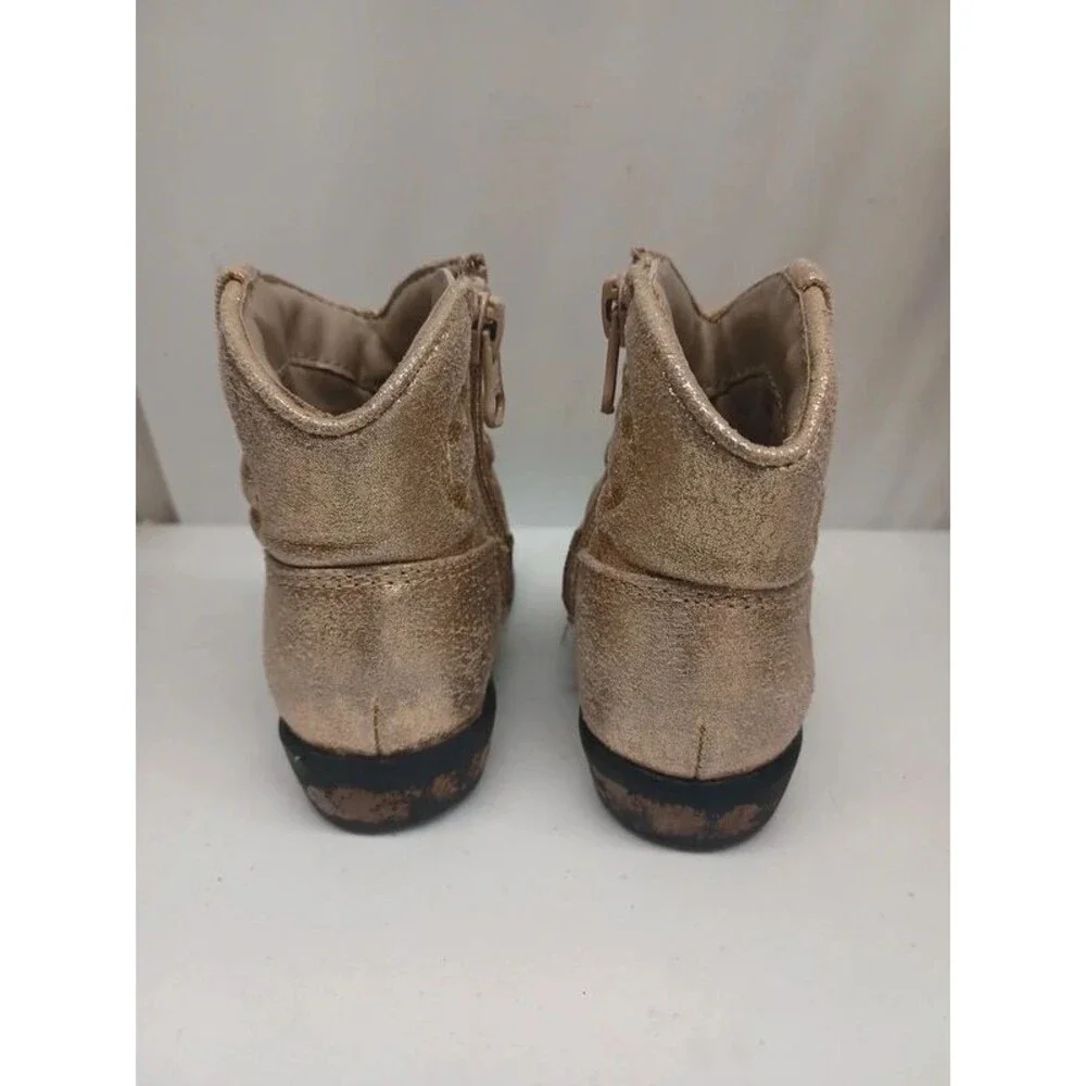 Cat & Jack girl Golden boots toddler sz 6